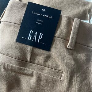 Women's Size 10 Gap Skinny Ankle Stretch Midrise pants